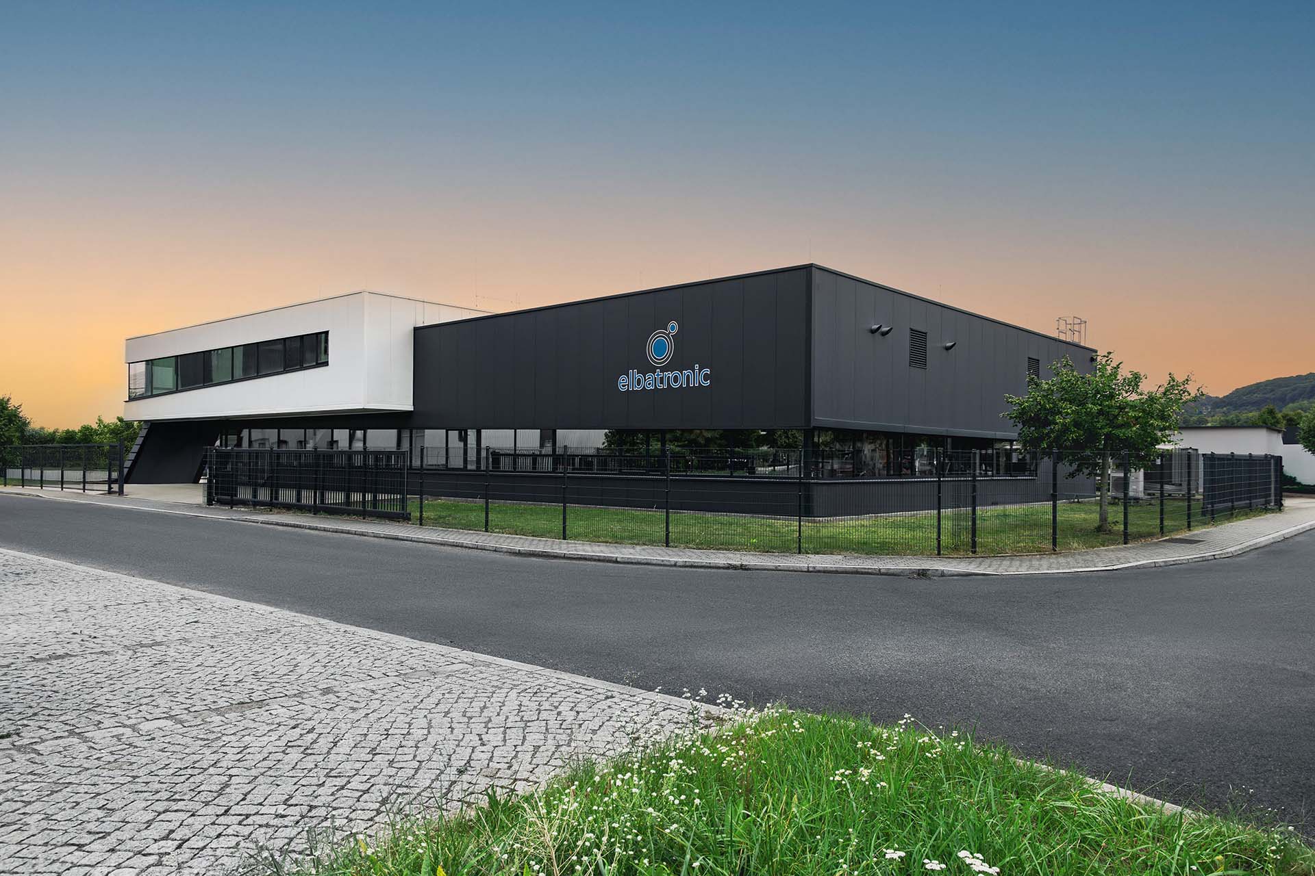 Leiterplattenbestückung bei elbatronic